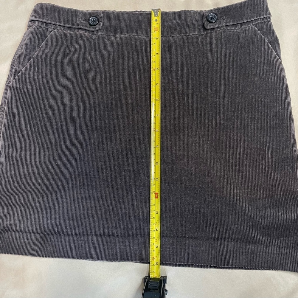 Banana Republic Charcoal Grey Stretch Corduroy Skirt with Pockets - Picture 9 of 10